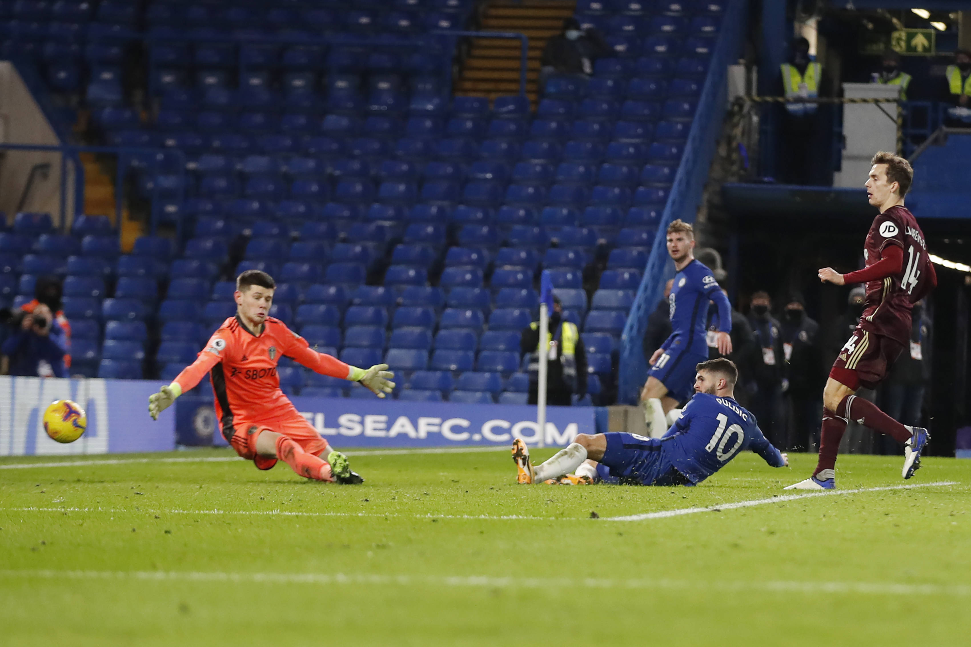 个巨大的新 个巨大的新